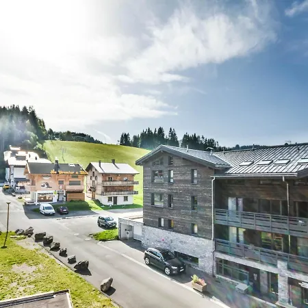 24m² Au Coeur Des Gets, Proche Commerces Et Pistes, Balcon Expose Sud - Fr-1-685-14 Apartment